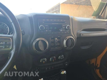 2012 Jeep Wrangler Unlimited Sport - miniatura 10