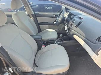 2012 Kia Forte EX Sedan – miniatura 8