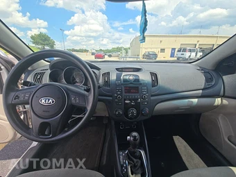 2012 Kia Forte LX Sedan – miniatura 11
