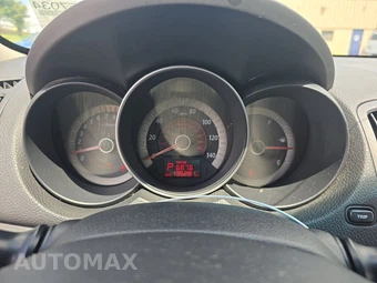 2012 Kia Forte LX Sedan – miniatura 12