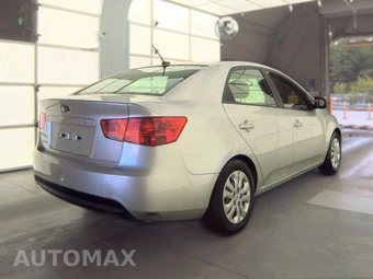 2012 Kia Forte LX Sedan – miniatura 4