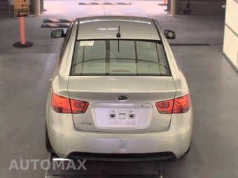 2012 Kia Forte LX Sedan – miniatura 5