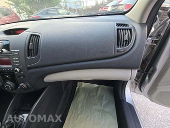 2012 Kia Forte LX Sedan – miniatura 19