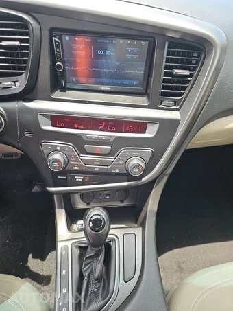 2012 Kia Optima Hybrid – miniatura 11