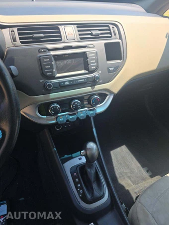2012 Kia Rio EX Sedan – miniatura 10