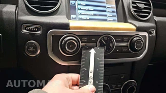 2012 Land Rover LR4 – miniatura 32