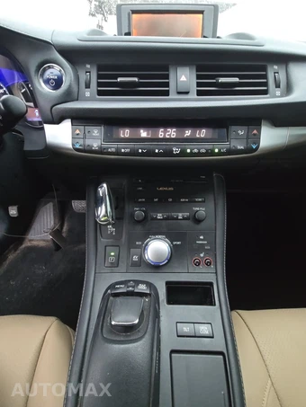 2012 Lexus CT 200h Premium – miniatura 11