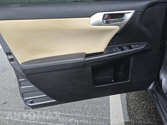 2012 Lexus CT 200h Premium – miniatura 9