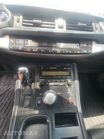 2012 Lexus CT 200h Premium – miniatura 11