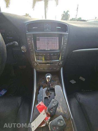 2012 Lexus IS 250C Convertible – miniatura 10