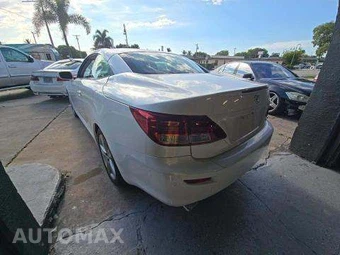 2012 Lexus IS 250C Convertible – miniatura 2