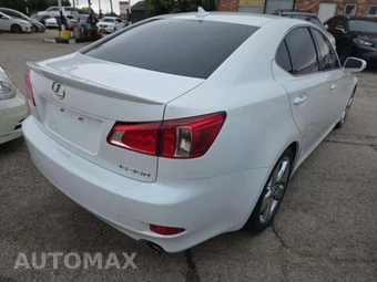 2012 Lexus IS 350 Sedan – miniatura 3