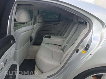 2012 Lexus LS 460 – miniatura 13