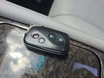2012 Lexus LS 460 – miniatura 8