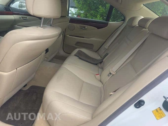 2012 Lexus LS 460 – miniatura 13