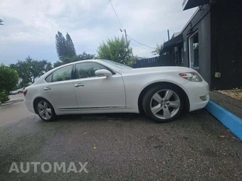 2012 Lexus LS 460 – miniatura 4