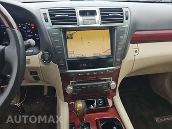 2012 Lexus LS 460 – miniatura 11