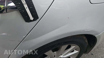 2012 Lexus LS 460 – miniatura 38