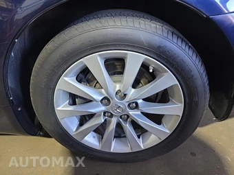2012 Lexus LS 460 – miniatura 11