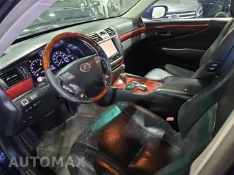 2012 Lexus LS 460 – miniatura 13
