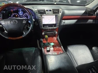 2012 Lexus LS 460 – miniatura 14