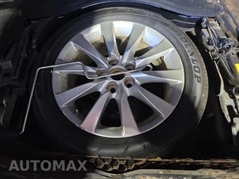 2012 Lexus LS 460 – miniatura 7