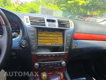 2012 Lexus LS 460L – miniatura 10