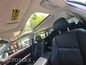 2012 Lexus LS 460L – miniatura 11