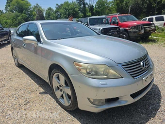 2012 Lexus LS 460L – miniatura 4