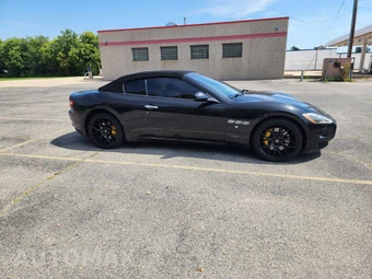 2012 Maserati GranTurismo Convertible - miniatura 3