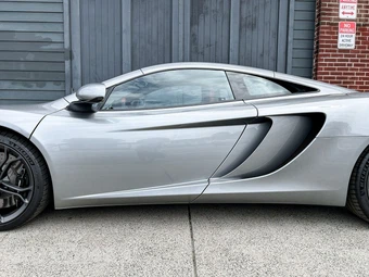 2012 McLaren MP4-12C – miniatura 13