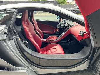 2012 McLaren MP4-12C – miniatura 158