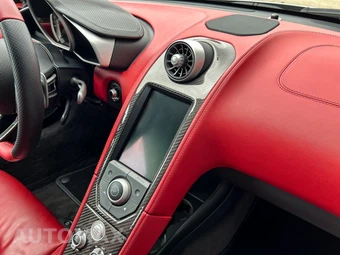 2012 McLaren MP4-12C – miniatura 180