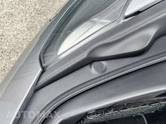 2012 McLaren MP4-12C – miniatura 211