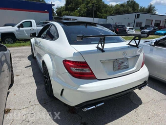 2012 Mercedes-Benz AMG C 63 Coupe - miniatura 2
