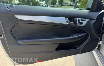 2012 Mercedes-Benz AMG C 63 Coupe - miniatura 11