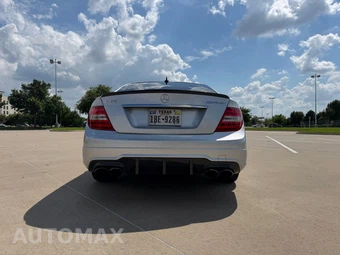2012 Mercedes-Benz AMG C 63 Coupe - miniatura 9