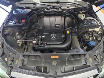 2012 Mercedes-Benz C 250 Coupe – miniatura 15