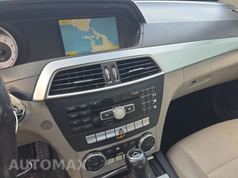 2012 Mercedes-Benz C 250 Coupe – miniatura 11