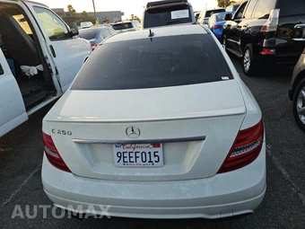 2012 Mercedes-Benz C 250 Sedan – miniatura 5