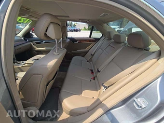 2012 Mercedes-Benz C 250 Sedan – miniatura 10