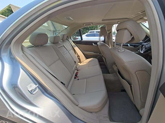 2012 Mercedes-Benz C 250 Sedan – miniatura 13