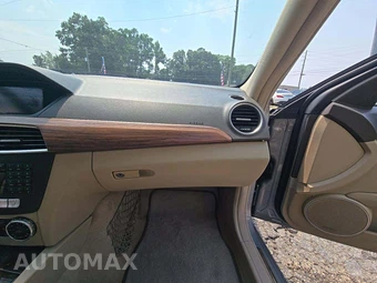 2012 Mercedes-Benz C 250 Sedan – miniatura 16