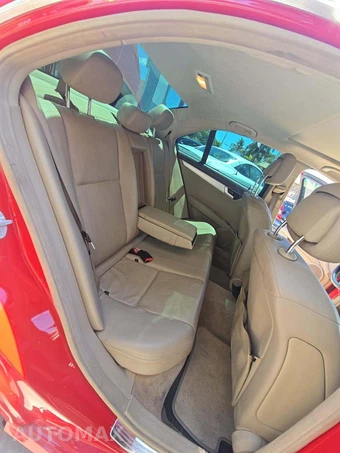 2012 Mercedes-Benz C 250 Sedan – miniatura 16