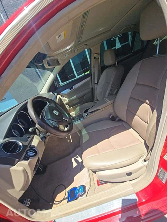 2012 Mercedes-Benz C 250 Sedan – miniatura 6