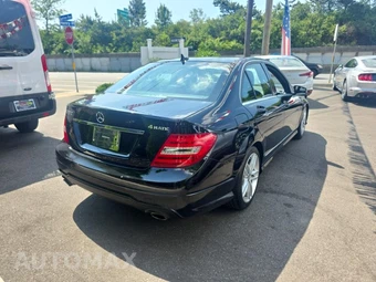 2012 Mercedes-Benz C 300 4MATIC Sedan - miniatura 4