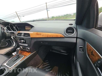 2012 Mercedes-Benz C 300 4MATIC Sedan – miniatura 19