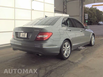 2012 Mercedes-Benz C 300 4MATIC Sedan – miniatura 4