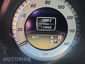 2012 Mercedes-Benz CLS 550 4MATIC – miniatura 15