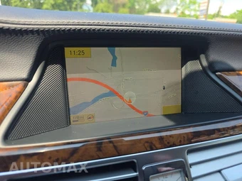 2012 Mercedes-Benz CLS 550 4MATIC – miniatura 24